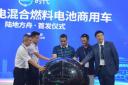 陆地方舟8.3米氢燃料电池客车在深圳发布