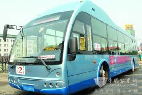 中文沂星纯电动公交客车在哈尔滨首次路测