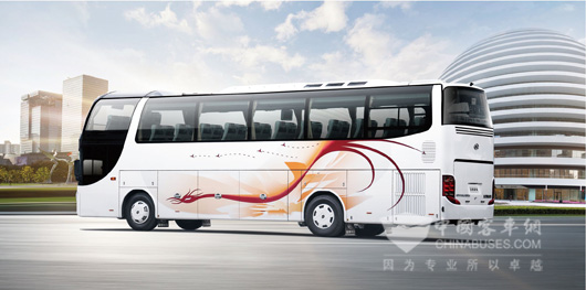 中国市场推荐客车—安凯HFF6113K06D1E4层半客车